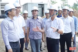 Chủ tịch UBND tỉnh: Đảm bảo tiến độ dự án thí điểm nhà ở xã hội giai đoạn II ở phường Thành Sen