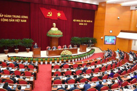Thông cáo báo chí về ngày làm việc thứ nhất Hội nghị Trung ương 13