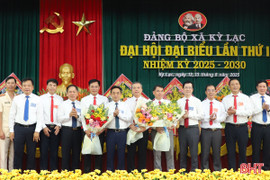 Phó Bí thư Thường trực Tỉnh ủy dự Đại hội Đảng bộ xã Kỳ Lạc