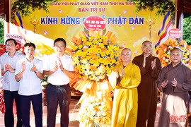 Lãnh đạo tỉnh chúc mừng Đại lễ Phật đản năm 2026