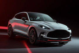 Aston Martin DBX S - siêu SUV mạnh 727 mã lực