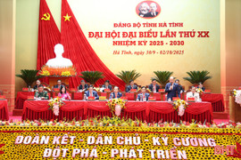 Toàn cảnh phiên trù bị Đại hội đại biểu Đảng bộ Hà Tĩnh lần thứ XX