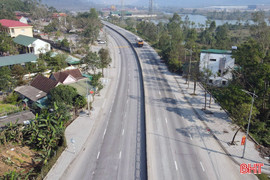 Quốc lộ 1 qua Hà Tĩnh xuống cấp, Khu Quản lý đường bộ II yêu cầu khẩn trương bảo hành