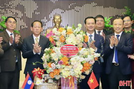 Lãnh đạo tỉnh Bolikhămxay chúc Tết Đảng bộ, chính quyền và Nhân dân Hà Tĩnh