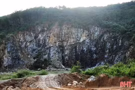 Hà Tĩnh đóng cửa mỏ đá rộng gần 9,7ha thuộc dãy núi Hồng Lĩnh