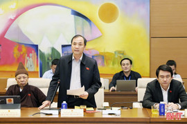 Đại biểu Quốc hội Hà Tĩnh tích cực góp ý dự thảo các văn kiện trình Đại hội XIV của Đảng