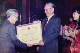 Giáo sư, Viện sỹ Hồ Tôn Trinh và những giá trị văn hóa, học thuật đi cùng thời gian