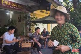 Tái diễn tình trạng ăn xin trên phố ở Hà Tĩnh