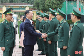 Các đơn vị làm nhiệm vụ tại khu vực biên giới tạo mọi thuận lợi để bà con về quê đón Tết