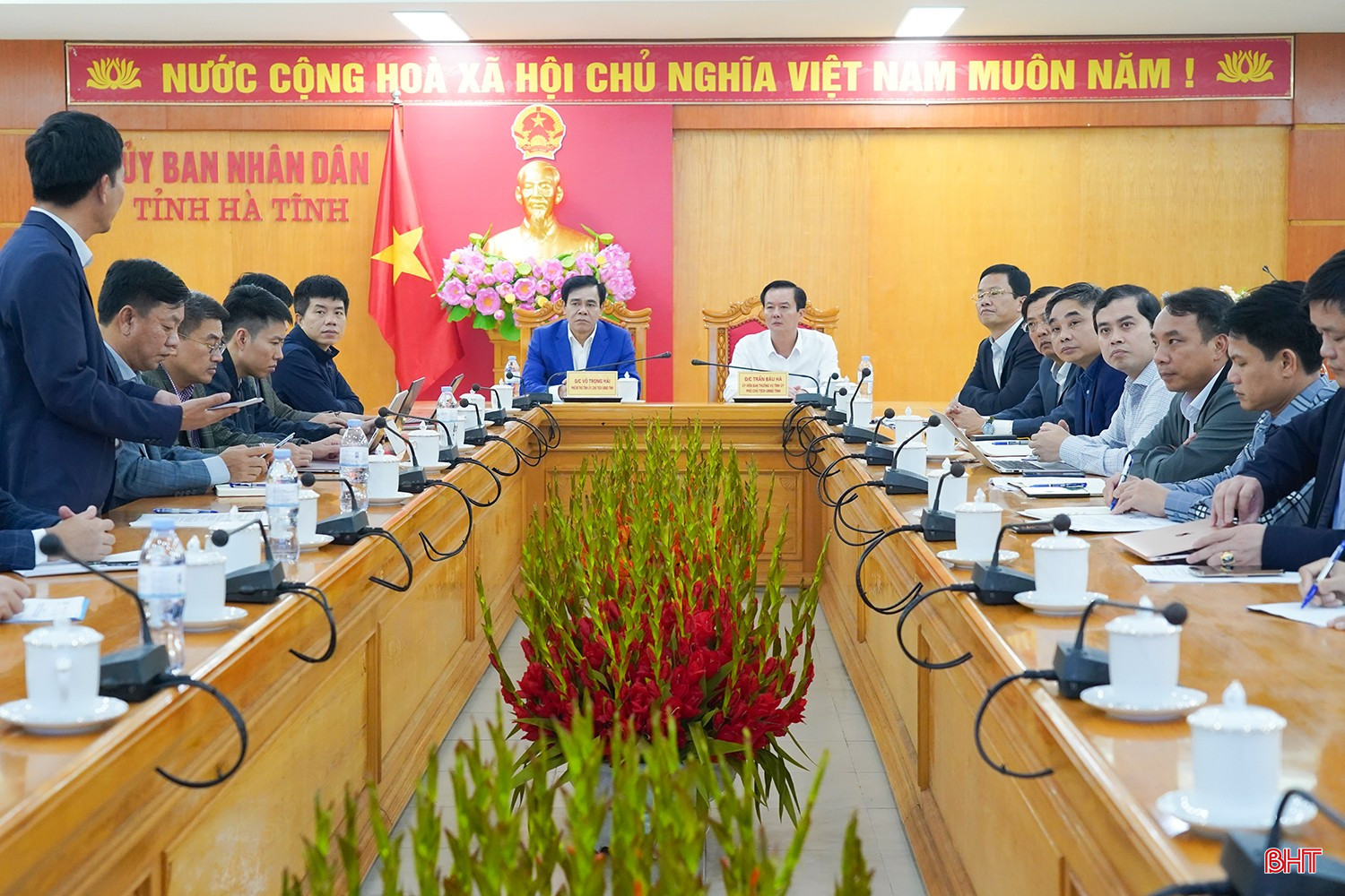 Delegater som deltar på møtet. bqbht_br_1.jpg