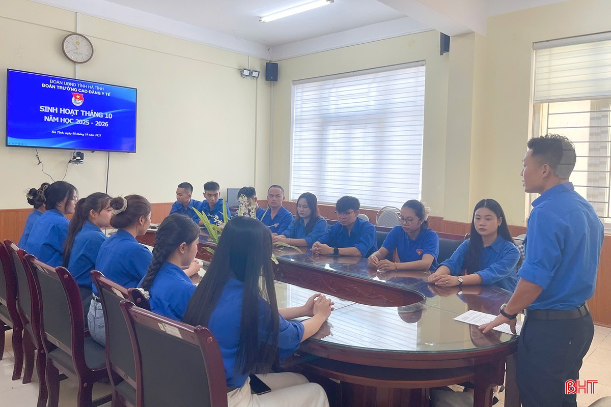 Đảng ủy nhà trường đã chỉ đạo các chi bộ với tổ chức Đoàn thanh niên phối hợp chặt chẽ, tích cực, chủ động trong việc phát hiện, bồi dưỡng những nhân tố tiêu biểu. bqbht_br_s7.jpg