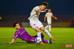 Hồng Lĩnh Hà Tĩnh và khoảng trống nơi tuyến giữa