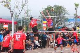 6 đội tranh tài Giải Bóng chuyền nam thanh niên cụm số 6