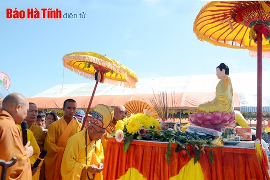 Cầu siêu, tưởng niệm các AHLS và rót đồng đúc tôn tượng Phật Tổ ảnh 5