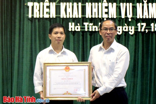Tiếp tục đẩy mạnh phong trào thi đua dạy tốt, học tốt ảnh 3