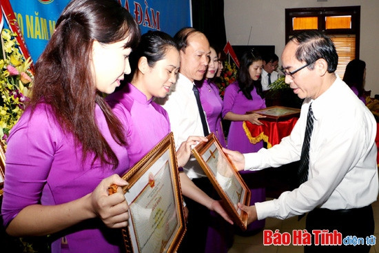 Sở Ngoại vụ Hà Tĩnh đón nhận Huân chương Lao động hạng ba ảnh 8 Sở Ngoại vụ Hà Tĩnh đón nhận Huân chương Lao động hạng ba ảnh 8