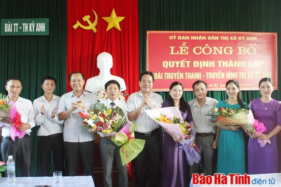 Công bố quyết định thành lập Đài TT-TH thị xã Kỳ Anh ảnh 1