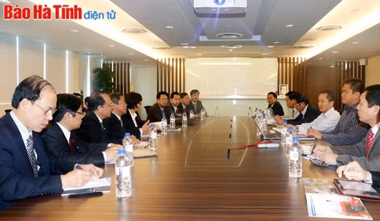 Xứng đáng là "người mở đường tin cậy”, góp phần đưa Hà Tĩnh phát triển, hội nhập ảnh 2