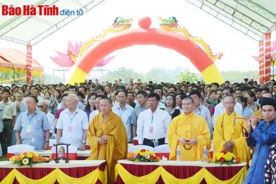 Cầu siêu, tưởng niệm các AHLS và rót đồng đúc tôn tượng Phật Tổ ảnh 1