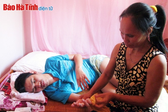 Vợ chồng nghèo nuốt nước mắt nhìn 2 con trọng bệnh ảnh 1 Vợ chồng nghèo nuốt nước mắt nhìn 2 con trọng bệnh ảnh 1