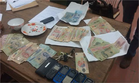 Tang vật vụ đánh bạc