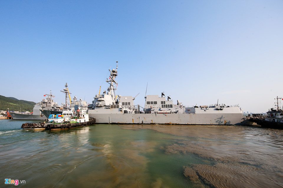 Dàn vũ khí "thổi bay" cả thành phố trên chiến hạm Mỹ tại Đà Nẵng ảnh 8 dan vu khi thoi bay ca thanh pho tren chien ham my tai da nang