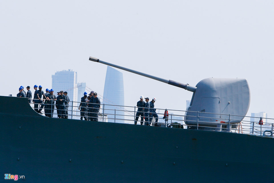 Dàn vũ khí "thổi bay" cả thành phố trên chiến hạm Mỹ tại Đà Nẵng ảnh 5 dan vu khi thoi bay ca thanh pho tren chien ham my tai da nang