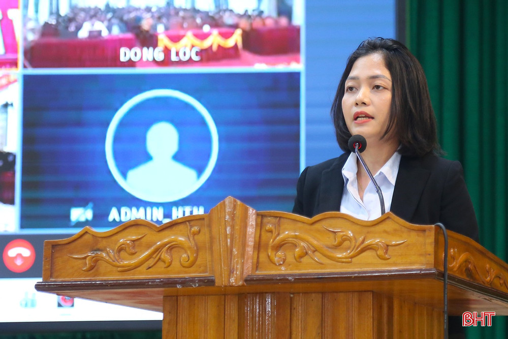 Bà Nguyễn Thị Nguyệt Thơ - nhân viên Công ty Cổ phần Giống cây trồng và Thương mại Hà Tĩnh trình bày chương trình hành động.