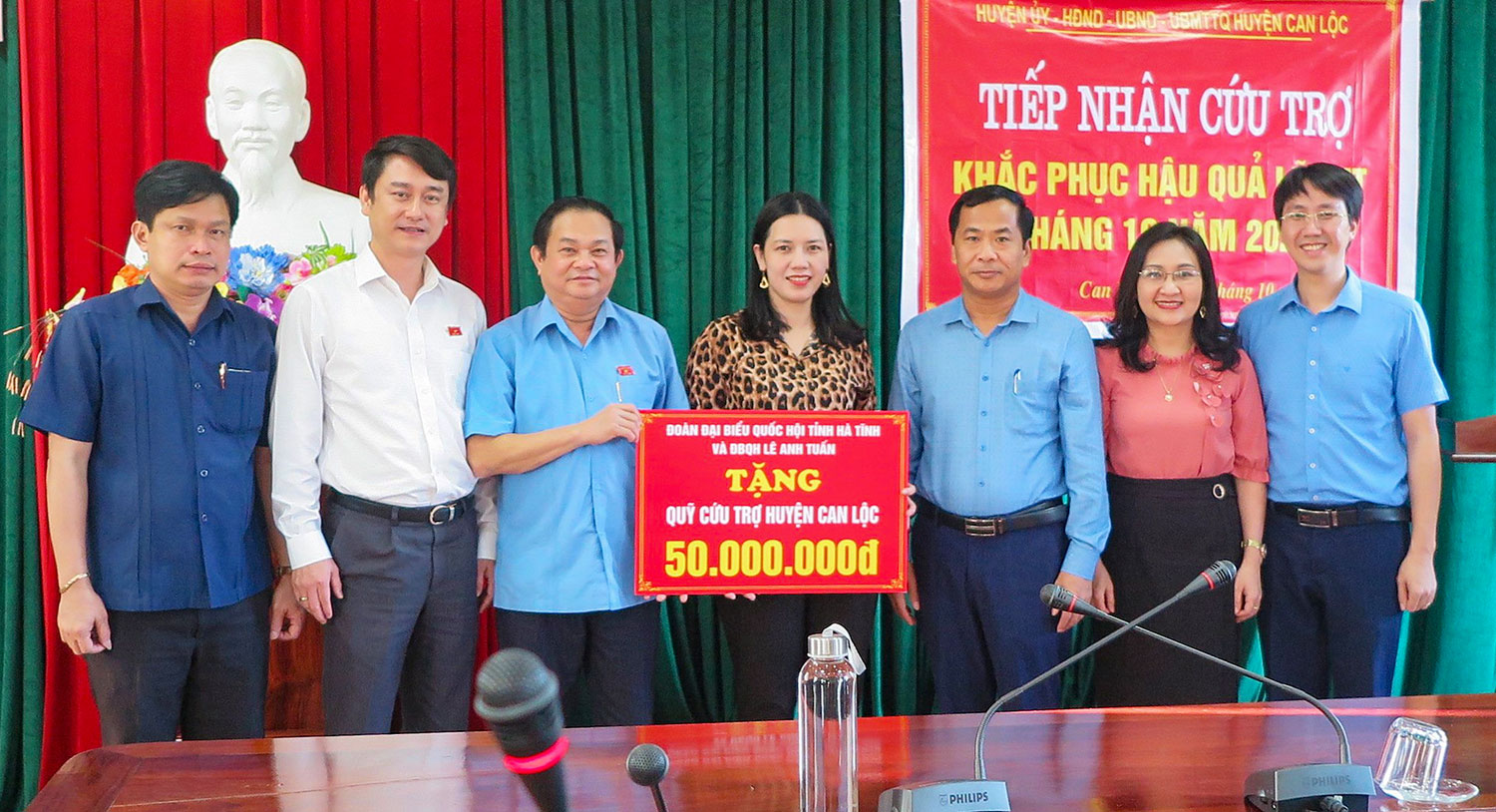 Thực hiện chức năng giám sát việc thi hành chính sách, pháp luật, chất vấn có trọng tâm, trọng điểm