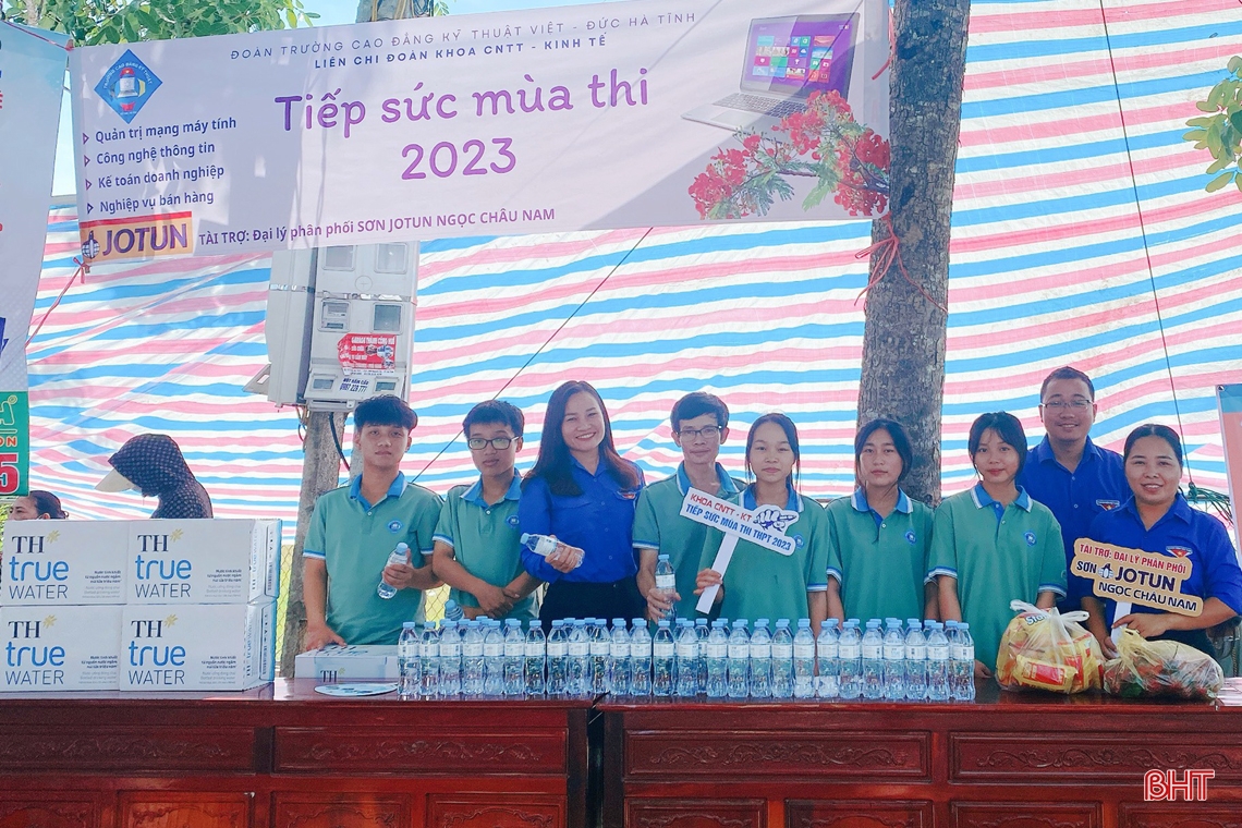 Những khoảnh khắc đáng nhớ trong ngày đầu Kỳ thi tốt nghiệp THPT