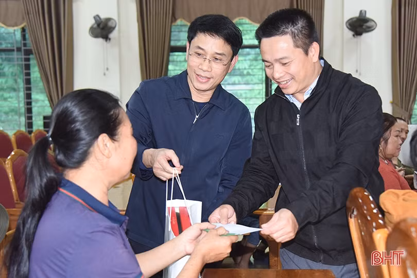 Ấm áp chương trình “Xuân yêu thương - tết chia sẻ”