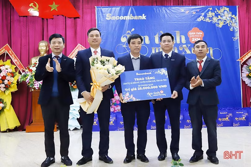 Nhiều suất quà “Ấm tình mùa xuân” đến với các hoàn cảnh khó khăn