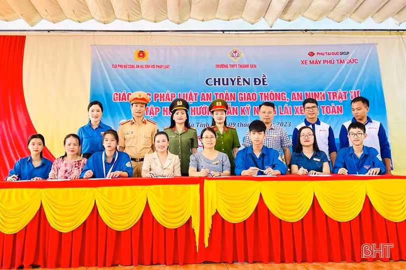 Hiệu quả từ câu lạc bộ “Phụ nữ Công an Hà Tĩnh với pháp luật”