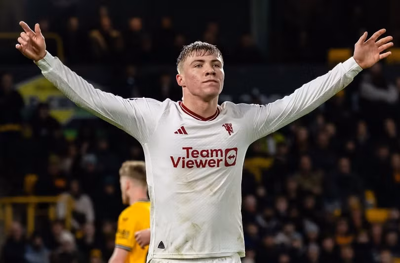 Rượt đuổi nghẹt thở, MU đả bại Wolves trong trận cầu 7 bàn thắng