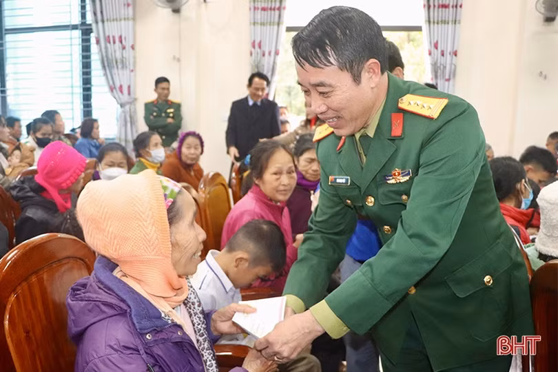 Nhiều hoạt động ý nghĩa, ấm tình quân dân ở Vũ Quang