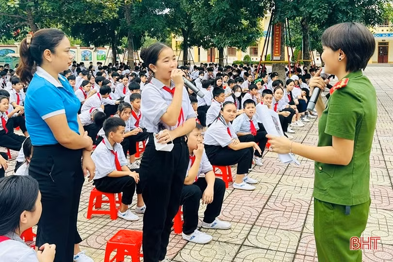 Hiệu quả từ câu lạc bộ “Phụ nữ Công an Hà Tĩnh với pháp luật”