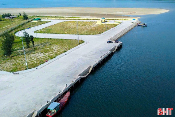 Đồng bộ hạ tầng cảng để phát triển nghề cá bền vững