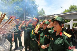 Hàng nghìn lượt người về tri ân tại Ngã ba Đồng Lộc trong ngày 27/7