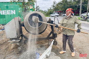 Chủ thầu “đỏ mắt” tìm thợ xây 