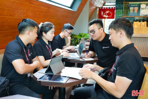 Đến quán cà phê để... làm việc