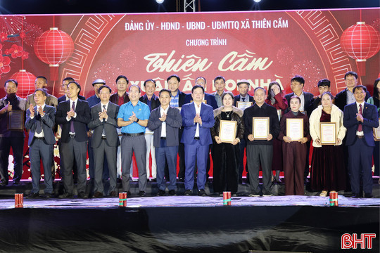 “Thiên Cầm – Xuân ấm mọi nhà” mang Tết đến với người nghèo