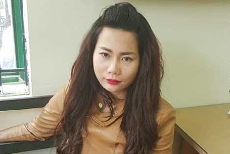 " Má mì " Hằng tại trụ sở Công an phường Trung Hòa.