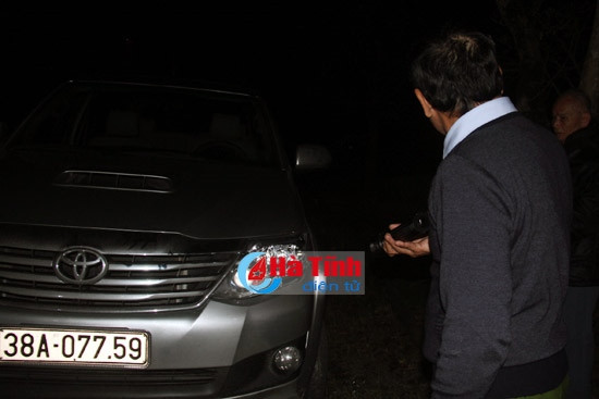 Giám đốc DN gây tai nạn bỏ chạy, còn mang súng dọa người đuổi bắt ảnh 3