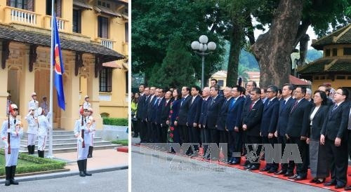 Lễ thượng cờ tại Hà Nội. Ảnh: TTXVN