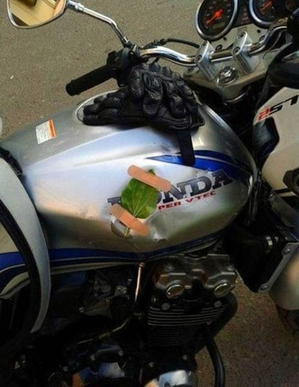 Tuyệt chiêu trị bình xăng thủng.