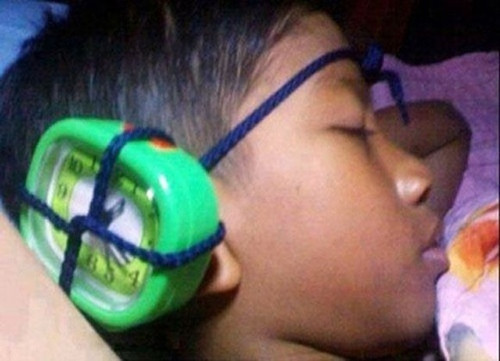 Báo thức thế này thì chẳng sợ ngủ quên.