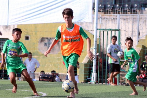 Stefan Stojcevski trong buổi thi sáng 28-12 tại TP.HCM. Ảnh: N.K