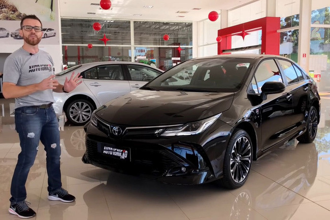 Cận cảnh Toyota Fortuner GR Sport 2021 vừa ra mắt, giá 57.000 USD ảnh 20 Cận cảnh Toyota Fortuner GR Sport 2021 vừa ra mắt, giá 57.000 USD