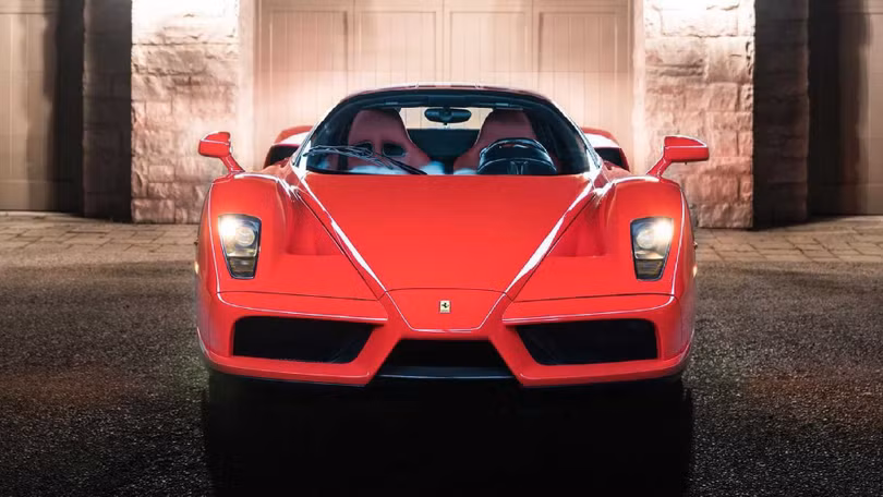 Siêu xe Ferrari Enzo hàng hiếm được bán với giá 3,8 triệu USD