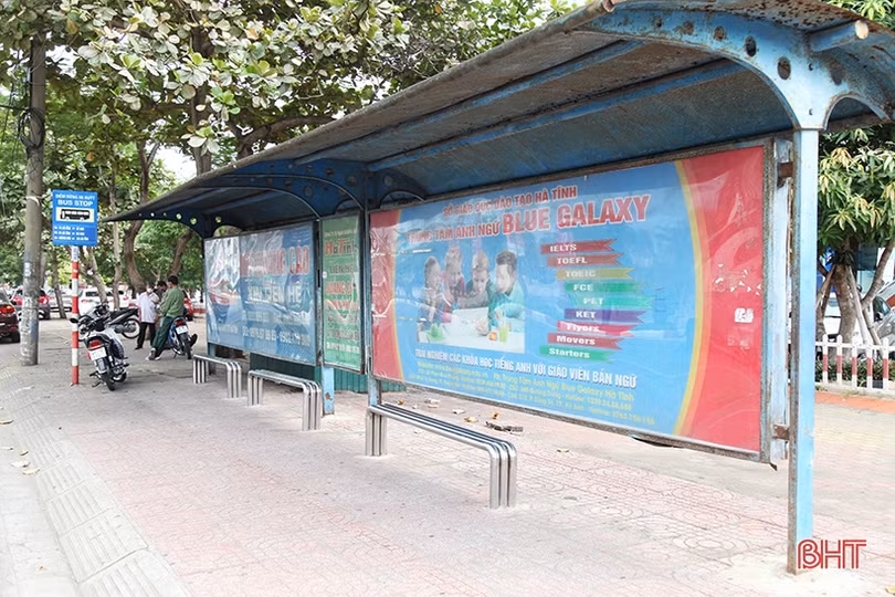 Xe buýt ở Hà Tĩnh chấp hành nghiêm việc dừng hoạt động, đảm bảo phòng chống dịch COVID-19